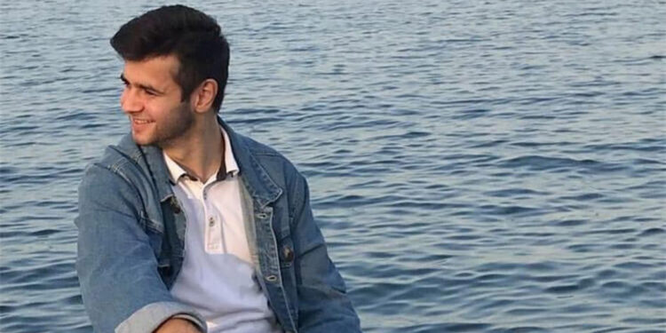 Denizde boğulan üniversiteli Enes toprağa verildi