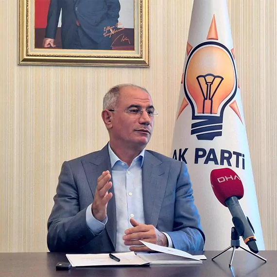 Ak parti genel başkan vekili efkan ala, 7 ekim'de yapılacak ak parti olağanüstü kongresine ilişkin, "ak parti'de değişim olacak" dedi.