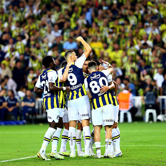 UEFA Avrupa Konferans Ligi 3'üncü Eleme Turu ilk maçında sahasında konuk ettiği Maribor'u 3-1 mağlup eden Fenerbahçe tur perdesini araladı.