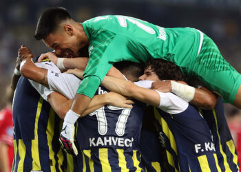 Fenerbahçe Twente'yi 5-1 yendi