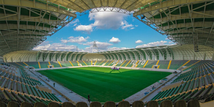 Göztepe'de stadyum krizi