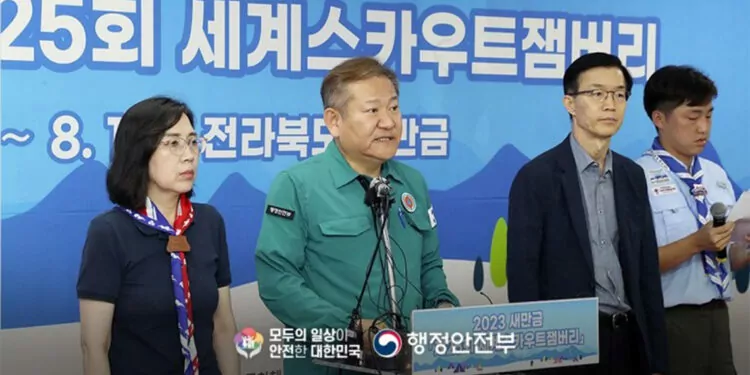 Güney kore'de 37 bin genç izcinin tahliyesine başladı