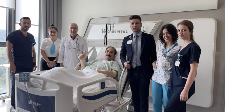 Halk ozanı Hilmi Şahballı kalça kemiğini kırdı