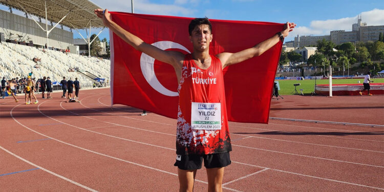 Milli atlet Hayrettin Yıldız Kudüs'te gümüş madalya kazandı