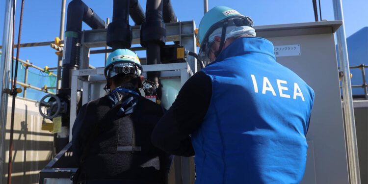 Fukushima suyunun okyanusa bırakılması takip ediliyor