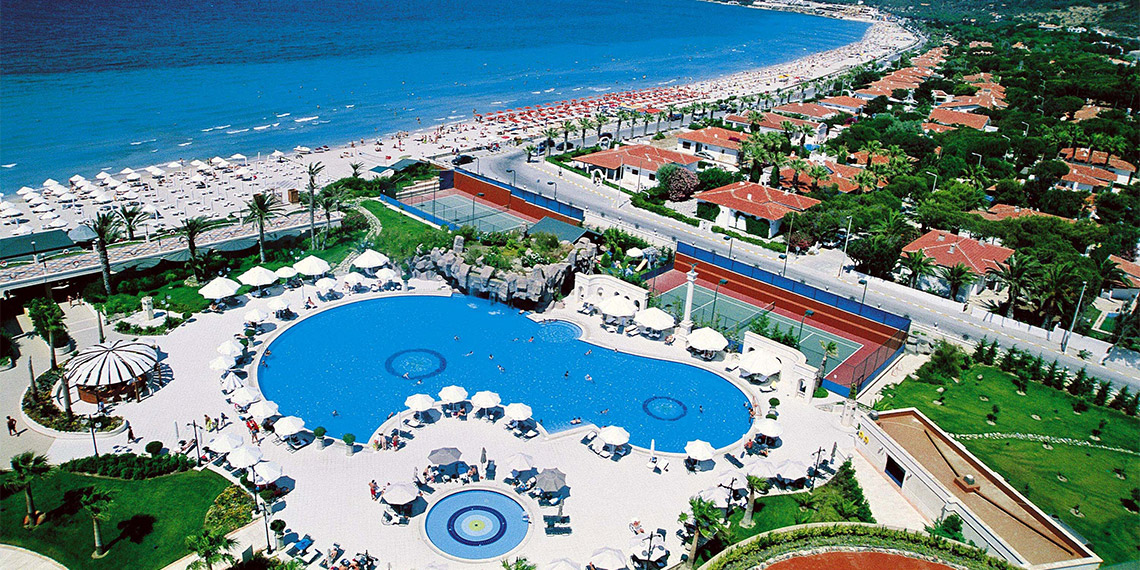 Türkiye Otelciler Federasyonu (TÜROFED) Başkan Yardımcısı ve Ege Turistik İşletmeler ve Konaklamalar Birliği (ETİK) Başkanı Mehmet İşler, Türkiye Turizm Geliştirme ve Destekleme Ajansı'nın (TGA) da çalışmalarıyla Türkiye turizminin büyük adımlarla ilerlediğini, İngiliz turistlerin de ilgisini çekmeye başladığını söyledi.