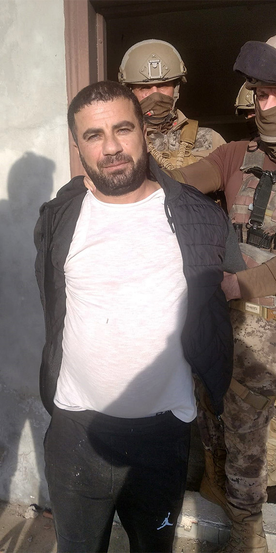 Antalya'da inşaat şirketi sahibi Zehra Çatal'ı (40) tabancayla 9 kez ateş ederek öldüren Yılmaz Fahrioğlu (45) hakkında 'Kadına karşı kasten öldürme' ve 'Ruhsatsız silah bulundurma' suçlarından ağırlaştırılmış ömür boyu hapis talep edildi.