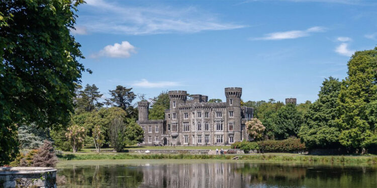 İrlanda'da 850 yıllık şatoda gizli oda bulundu