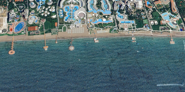 Isınan deniz suyu çayırları vurdu