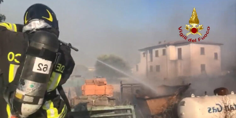 Sardinya adasında orman yangını