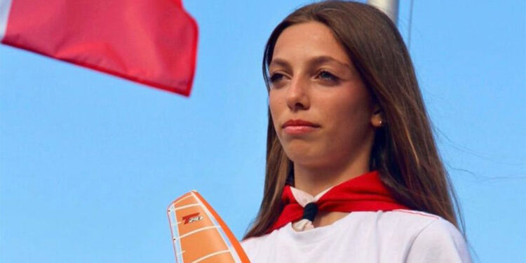 Parla Kabasakal Fransa'da tarih yazdı