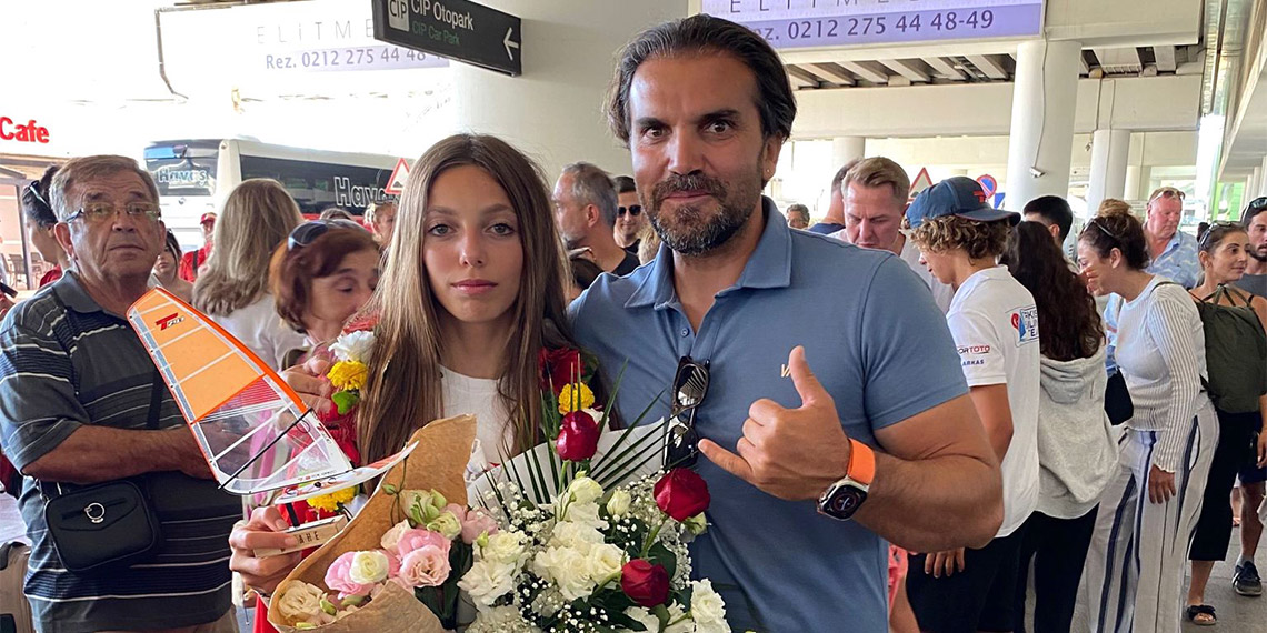 Parla Kabasakal Fransa'da tarih yazdı