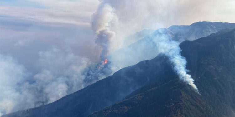 Kanada'da orman yangınlarında 35 bin kişi tahliye edildi