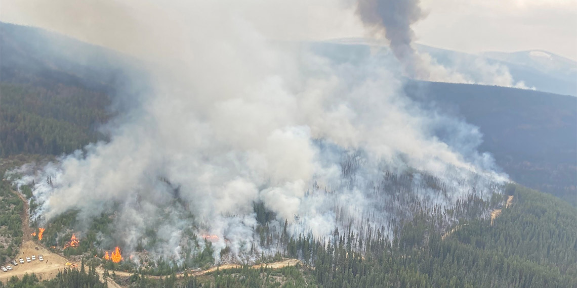Batı Kelowna bölgesinde 50 yapı yangında yıkıldı
