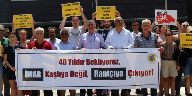 Kaş Yat Limanı'na AVM ve otel projesi reddedildi