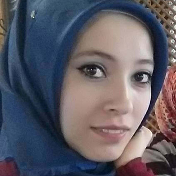 Kasiyer Merve'nin cinayet şüphelisi adliyeye sevk edildi; Merve Acar'ı (28) pompalı tüfekle vurarak öldüren Yusuf Söylemez (26) adliyeye getirilirken, "İstemeden oldu” dedi.