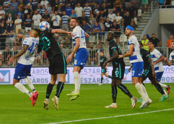 Adana Demirspor NK Osijek'e 3-2 yenildi