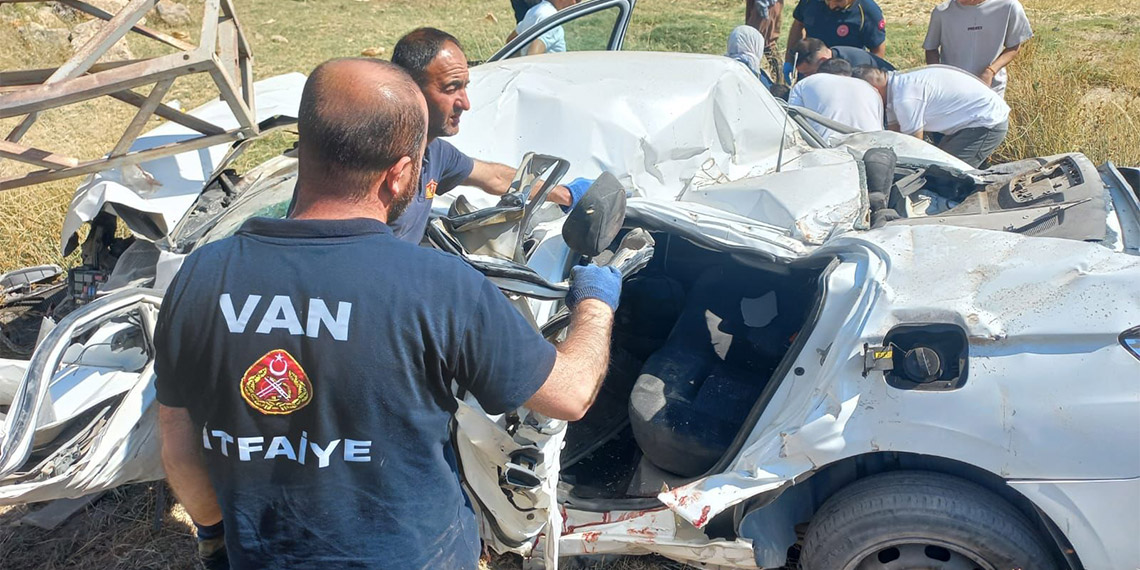 Van'da otomobil şarampole yuvarlandı; 1 ölü 3 yaralı