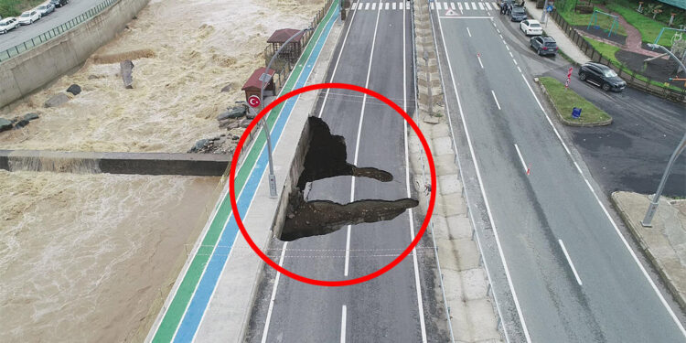 Güneysu-Rize kara yolu çöktü