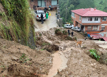 Rize'de sağanak sel ve heyelana neden oldu