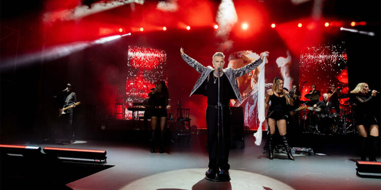 Robbie Williams Bodrum'da sahne aldı