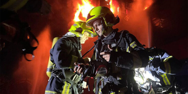 Rusya, Odessa'da süpermarketi vurdu