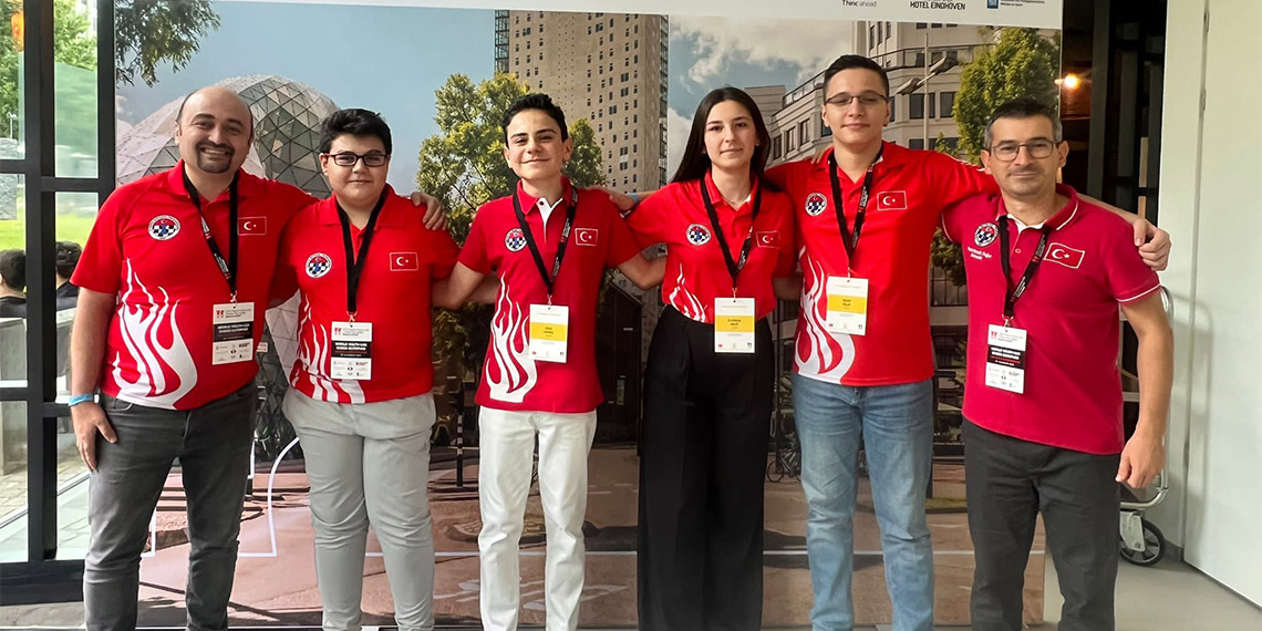 Türk Satranç Genç Milli Takımı Olimpiyatlarda 2'nci oldu