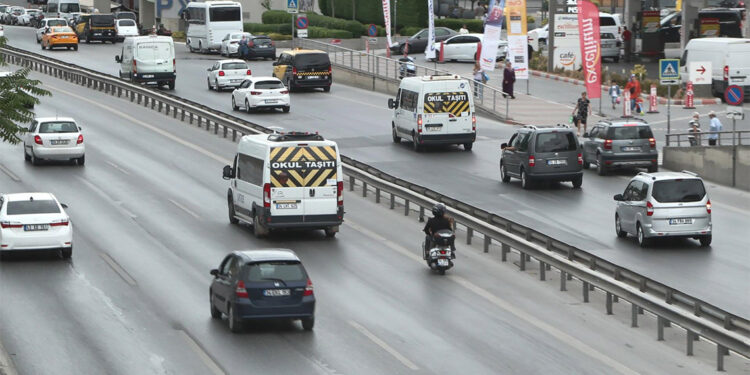 UKOME'de alınan zam kararı servisçileri mutlu etti