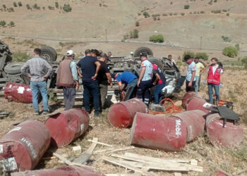 Siirt'te kamyonet şarampole yuvarlandı; 1 ölü