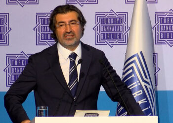 Önümüzdeki 25 yılda dünya geliri 2 katına çıkacak
