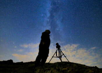 Doğaseverler perseid meteor yağmurunu gözlemledi
