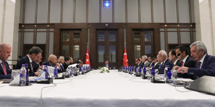 YOİKK, Cevdet Yılmaz başkanlığında toplandı