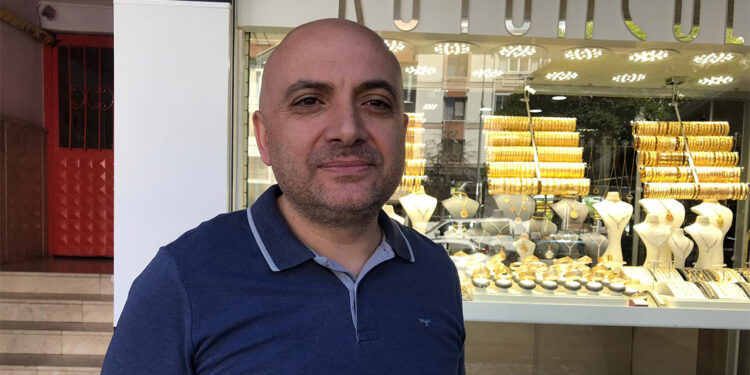 1 milyon liralık altın çalan 2 şüpheli, tutuklandı