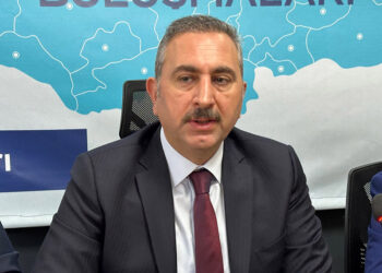 Abdulhamit Gül: Türkiye'nin sivil bir anayasaya ihtiyacı var