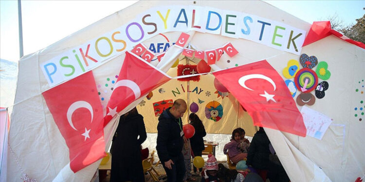 Afet bölgesindeki velilere psikoeğitim programı