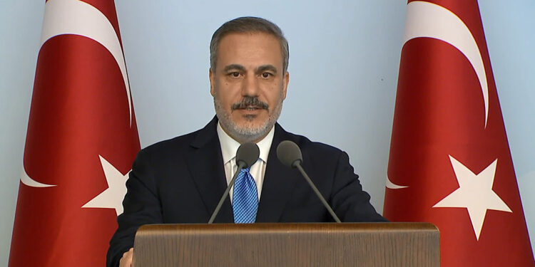 Afrika'da sömürge niyetimiz olmadığını görüyorlar