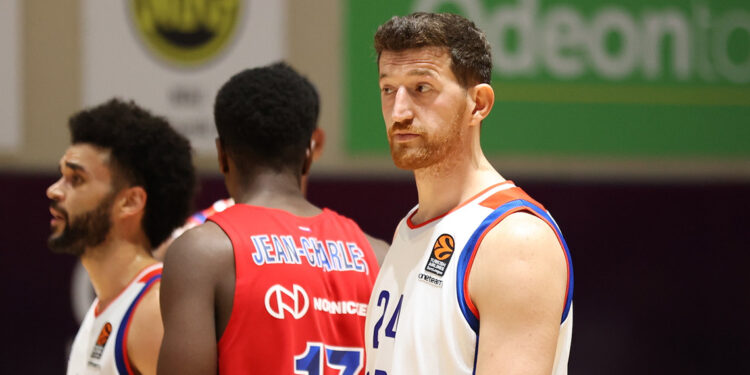 Anadolu Efes, EuroLeague'de şampiyonluk hedefliyor