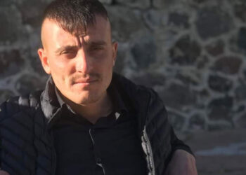 Arkadaşını öldürüp kendini ihbar etti