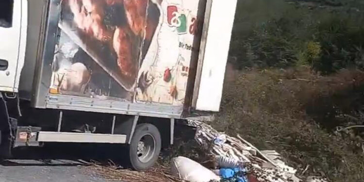 Arnavutköy'de ormana moloz dökenlere 41 bin lira ceza