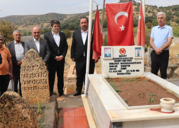 Aynı günde, aynı yaşta şehit olan baba ve oğlu anıldı