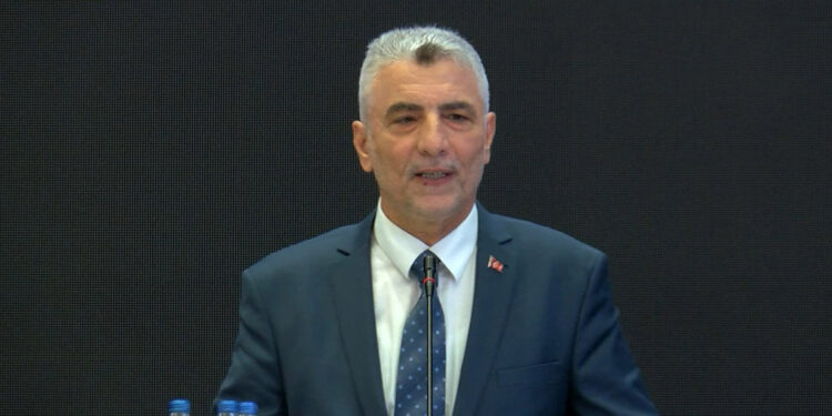 Bakan Bolat: Günde 1 milyar dolar ihracat yapıyoruz