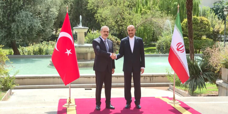 Bakan Fidan, İran Dışişleri Bakanı ile görüştü