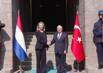 Bakan Güler, Hollanda Savunma Bakanı ile görüştü