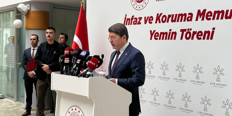 Bakan Tunç: AİHM'in yetkisini aştığını görüyoruz