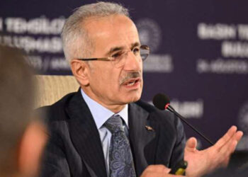 Bakan Uraloğlu, BAE Yatırım Bakanı ile görüştü