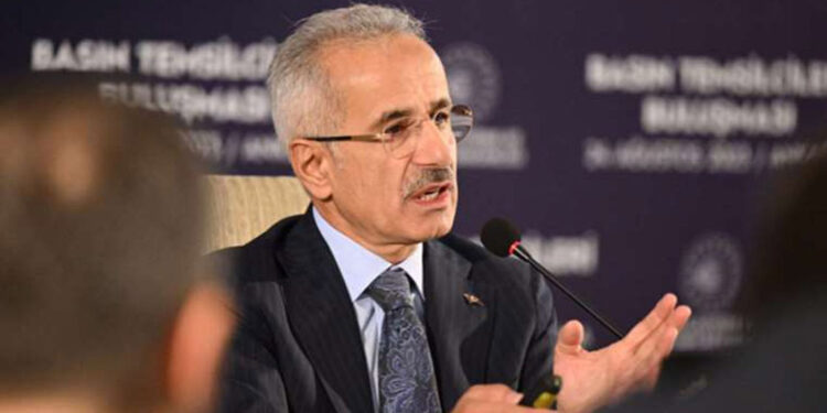 Bakan Uraloğlu, BAE Yatırım Bakanı ile görüştü