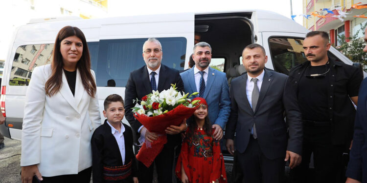 Bakanı Işıkhan Mardin'de