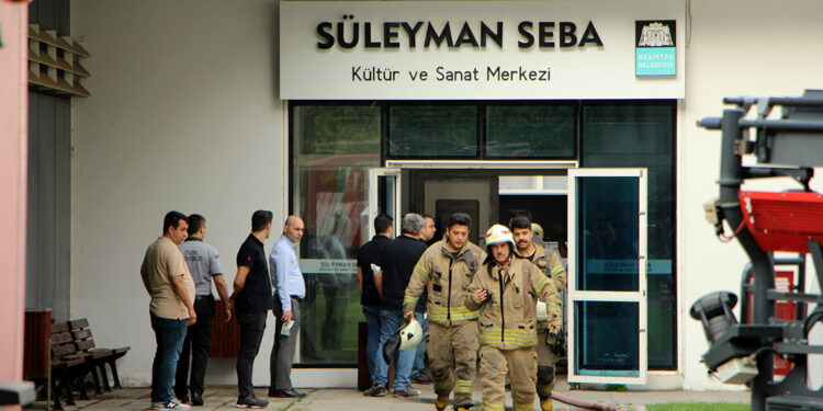 Beşiktaş Süleyman Seba Kültür Merkezi'nde yangın