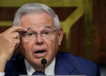 Bob Menendez rüşvet iddialarını reddetti