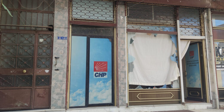 CHP mahalle temsilciğine saldıran şüpheliye gözaltı